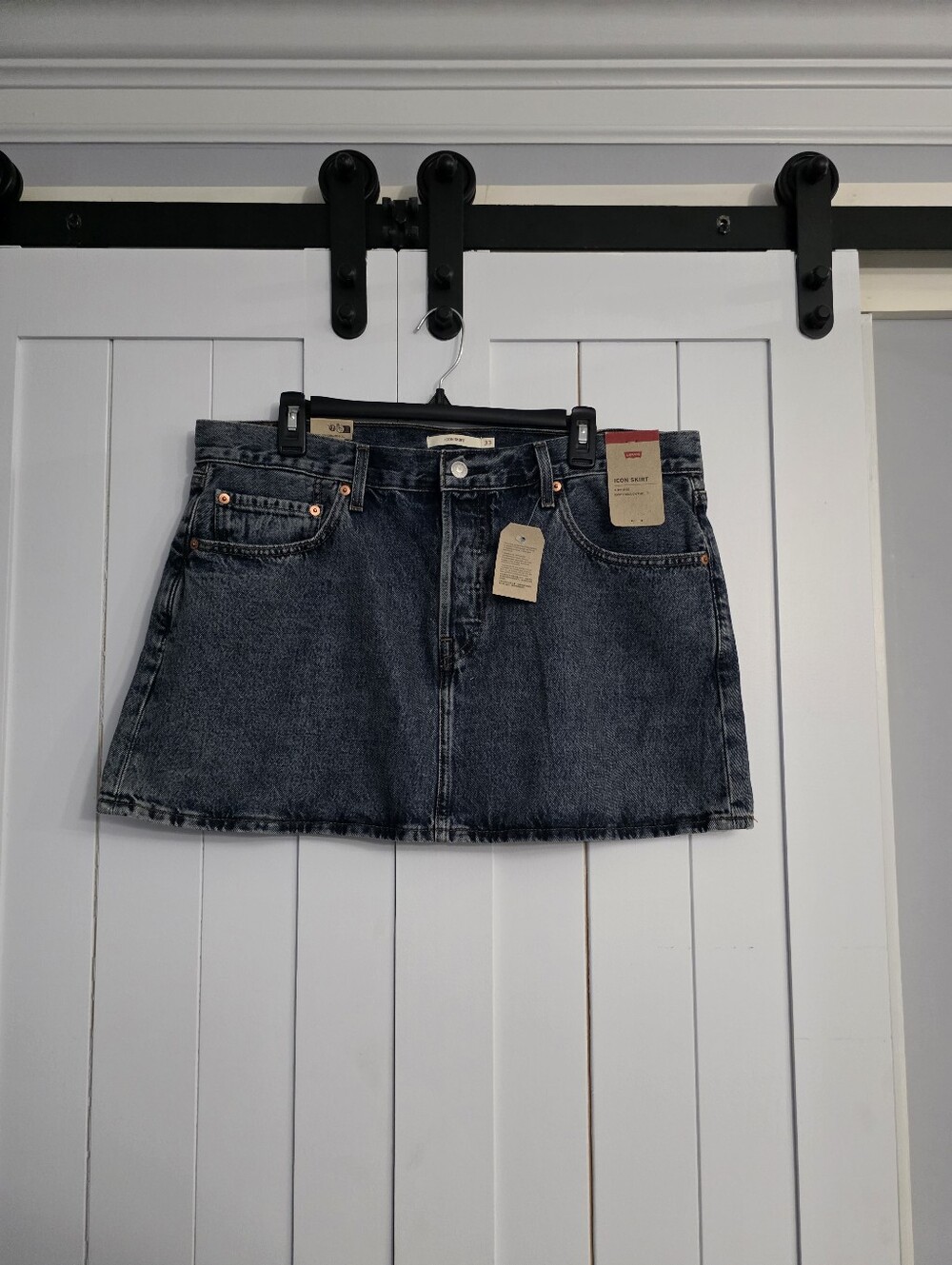 Levi's Icon Skirt. NEW!